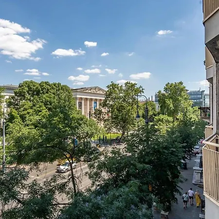 Stylish Great Location